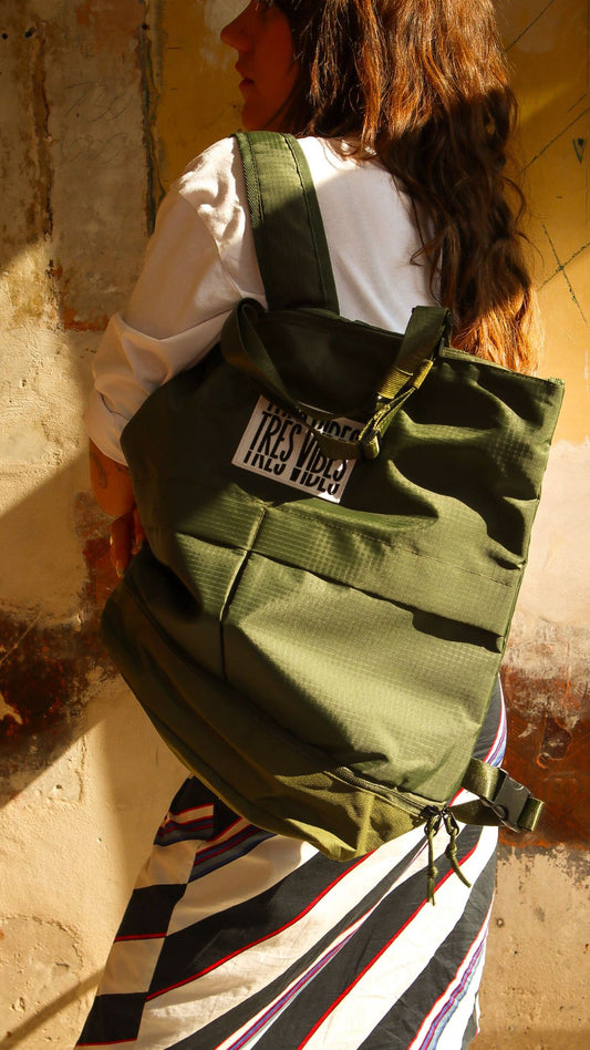 Minimal Vibes - Green Canvas Bottom Rucksack