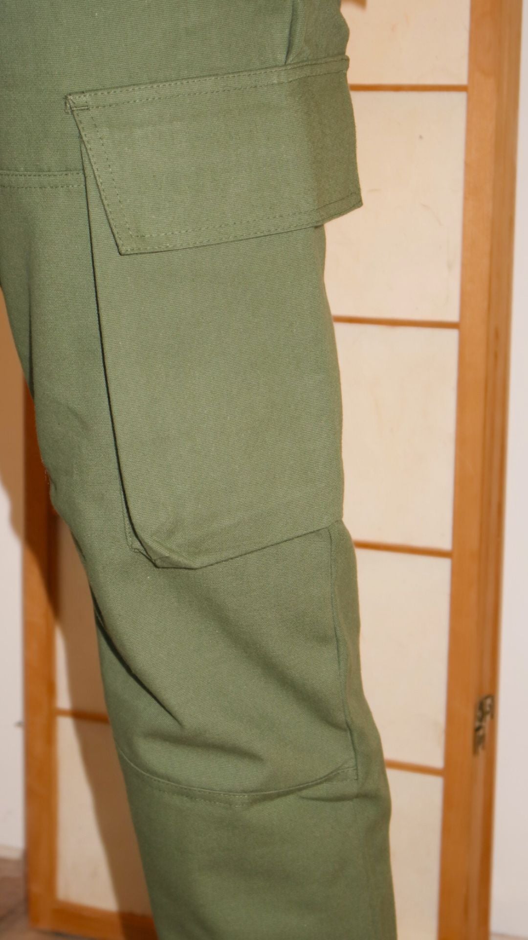 Minimal Vibes - Green Cargo Trousers