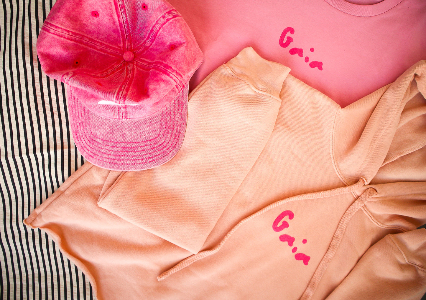 Gaia - Women's Cropped Hoodie
