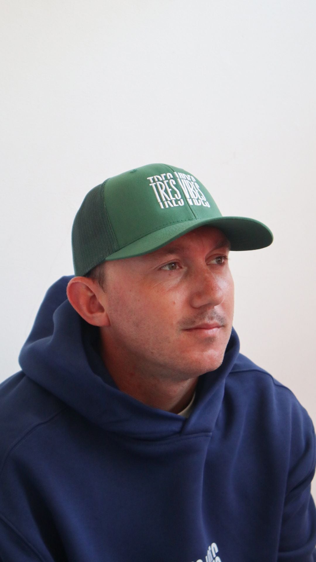 Tres Vibes - Trucker Hat