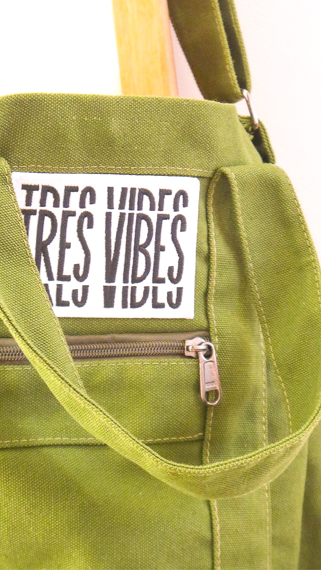 Minimal Vibes - Green Canvas Bag