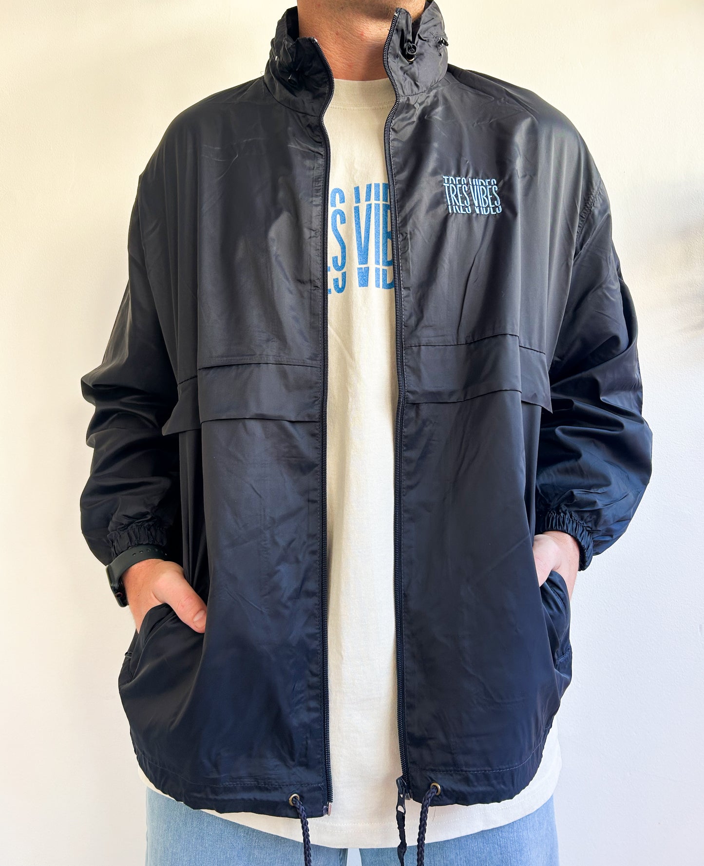 Tres Vibes - Windbreaker