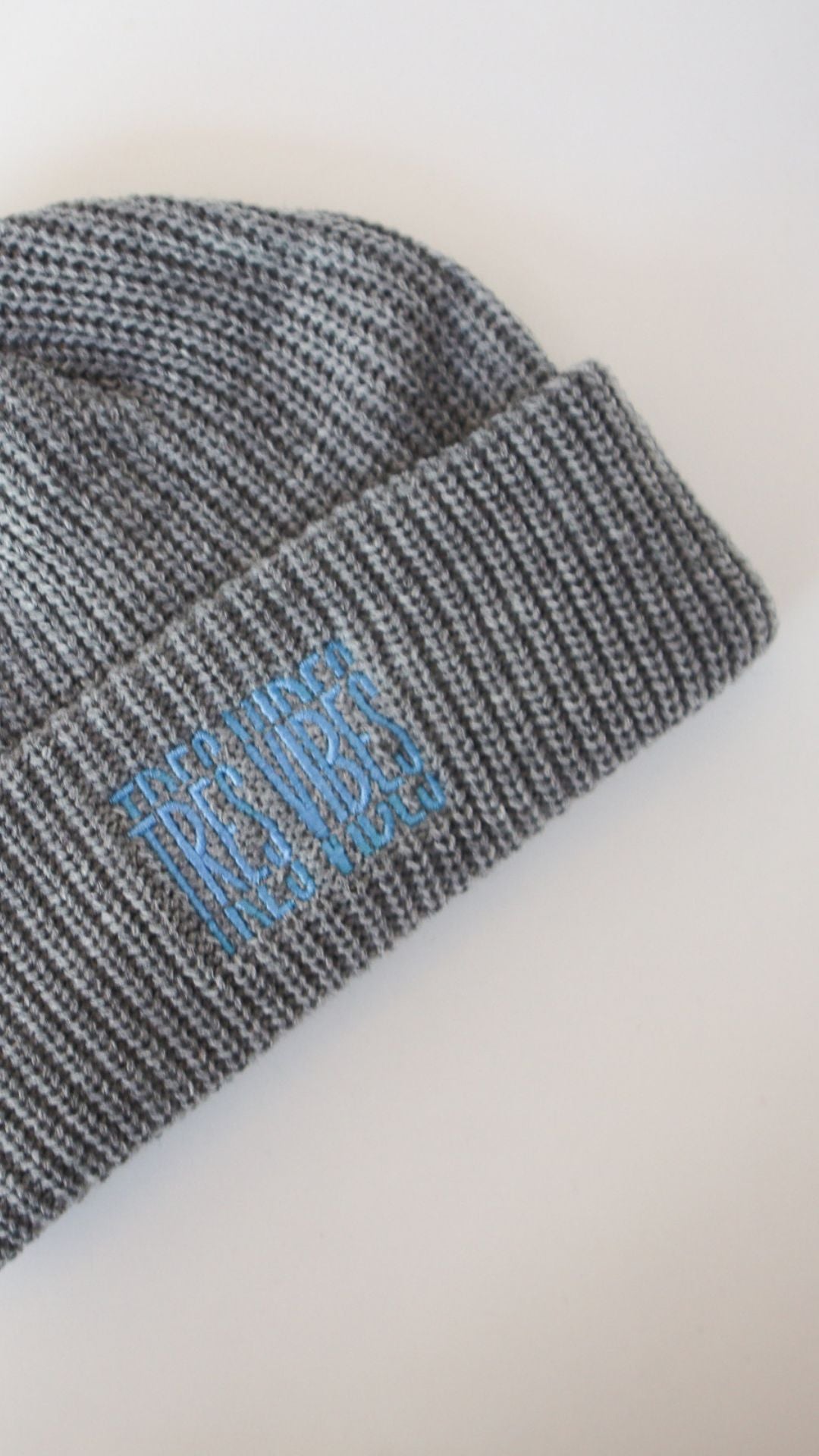 Tres Vibes - Knit Beanie Blue Embroidery