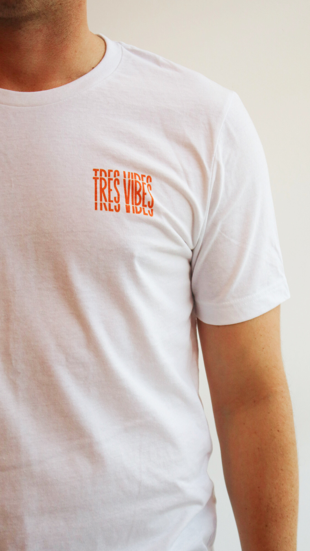 Tres Vibes - Unisex Purpose T-Shirt